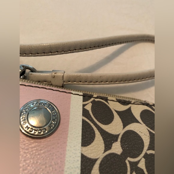 Coach Wristlet - Picture 3 of 10